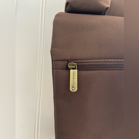 Travelon Cross Body Anti Theft Travel Bag Brown Pink Lining Polyester Nylon - Picture 4 of 16